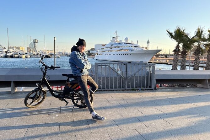 3 Hours Barcelona Guided Gaudi E-Bike Tour - Getting started at Robot City: quick setup, big value