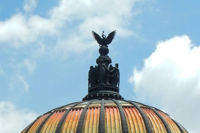 Architecture and History of Mexico City - Small Groups - A 3-hour Mexico City architecture walk that stays small