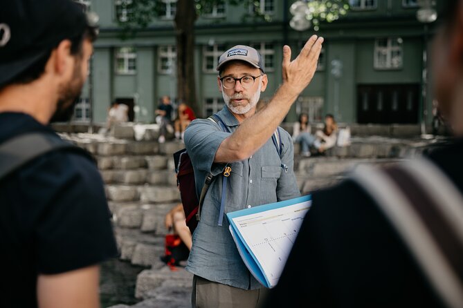 Art Nouveau Meets Street Art in Munich (Max. 12 guests) - How the 150 minutes break down in real time