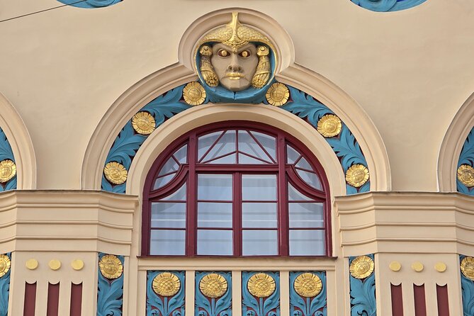 Art Nouveau Meets Street Art in Munich (Max. 12 guests) - Who this Art Nouveau meets street art tour is best for