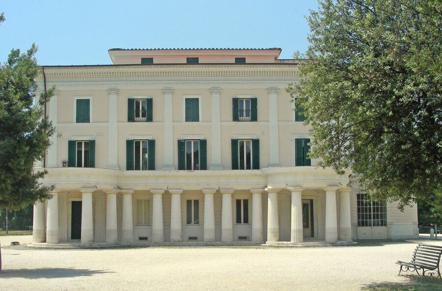 Art Nouveau Rome: Villa Torlonia & Coppedé Private Tour - Getting there fast: Via Nomentana 70 and the taxi-friendly start