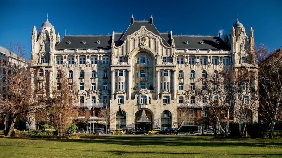 Art Nouveau Tour in Budapest: 3-Hour Private Tour - Pest’s Art Nouveau: Why Budapest Didn’t Go Vertical