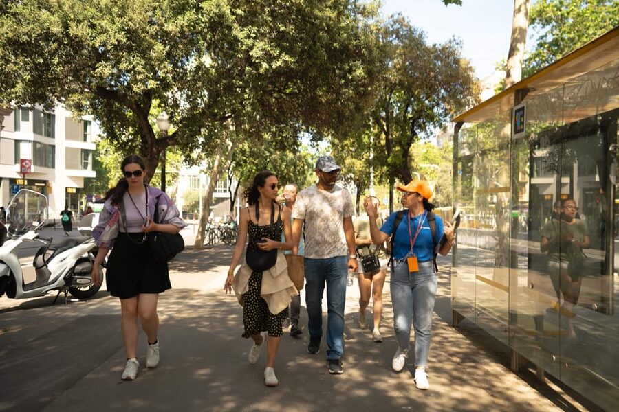 Barcelona Architecture Walking Tour With Casa Batlló Upgrade - Guide Quality Makes the Difference