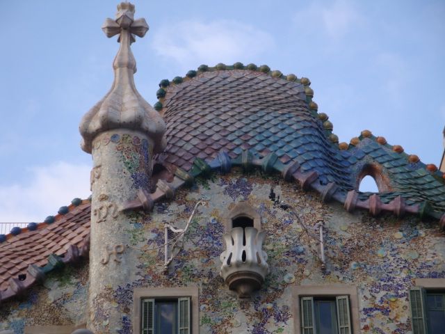 Barcelona: Art Nouveau & Gaudí Tour - Price and value for a small private group