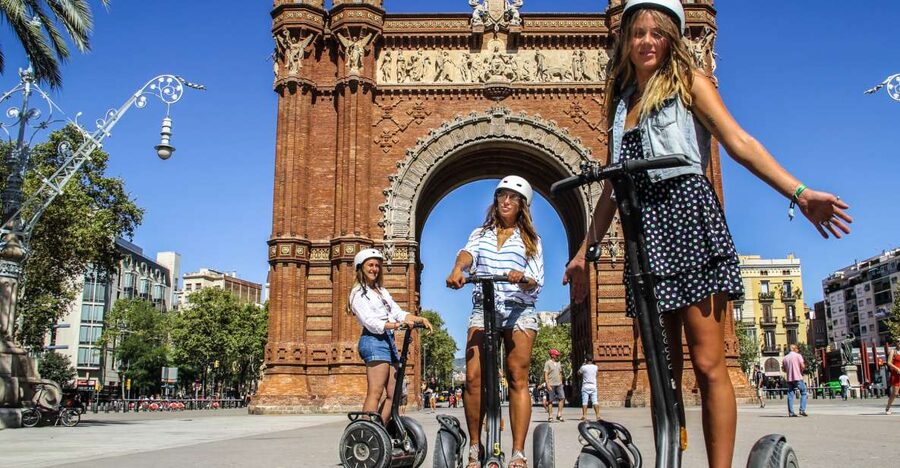 Barcelona: Gaudi Guided Segway Tour - Why a Gaudí Segway ride makes sense in Barcelona