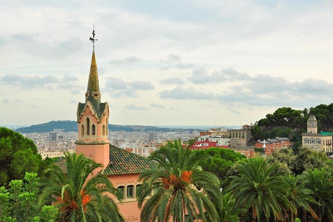 Barcelona Gaudi Guided Small Group E Bike Tour - Where this ride takes you: from triumphal arch to Sagrada Família