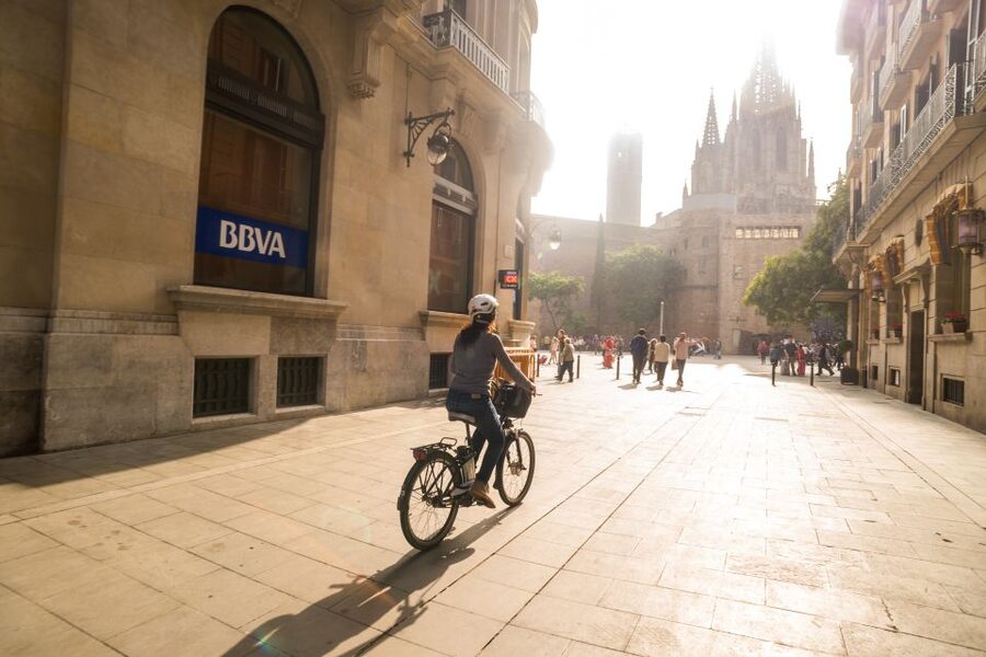 barcelona: Gaudi Highlights eBike tour - Passeig de Gràcia: modernism you can understand while you move