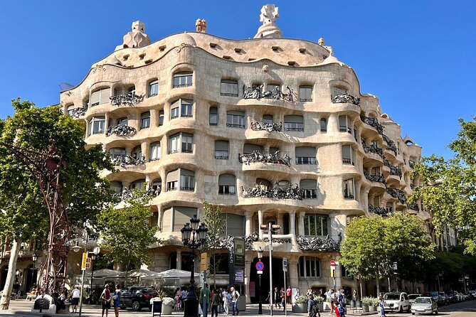 Barcelona Gaudi Houses Tour: Casa Vicens, Pedrera & Casa Batlló - What the included tickets are really buying you