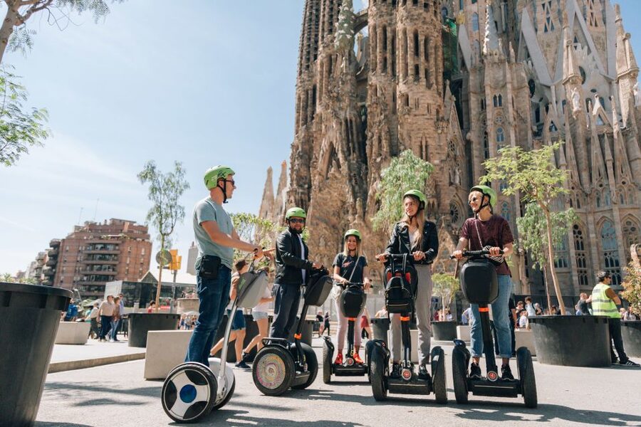 Barcelona Highlights: The Best of Gaudi On Segway - Passeig de Gràcia and the Gaudí stop list: Casa Milà and Casa Batlló
