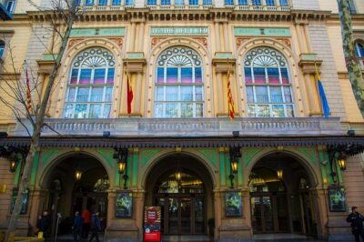 Barcelona Private Walking Tour through the City of Gaudi - Plaza Reial and the Gothic core atmosphere