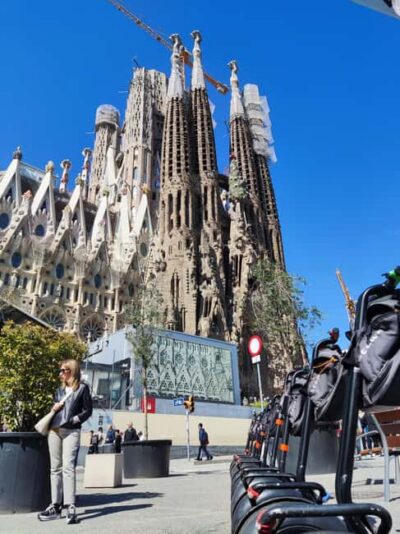 Barcelona Segway Tour: ❤️Gaudi Highlights❤️ - Getting set up in the Gothic Quarter near Jaume I