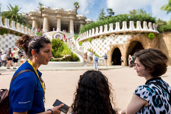 Barcelona: Skip-the-Line Gaudi's Park Guell Guided Tour - That Free Hour After the Tour: Use It Smart