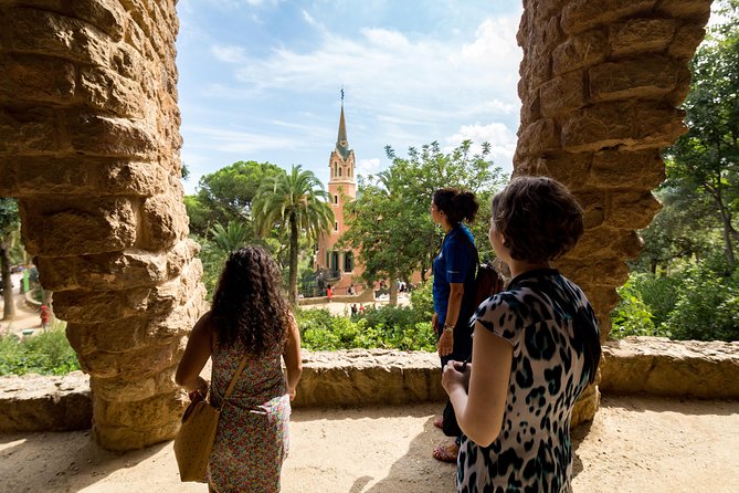 Barcelona: Skip-the-Line Gaudi's Park Guell Guided Tour - Who This Tour Fits Best (and Who Might Want a Different Plan)