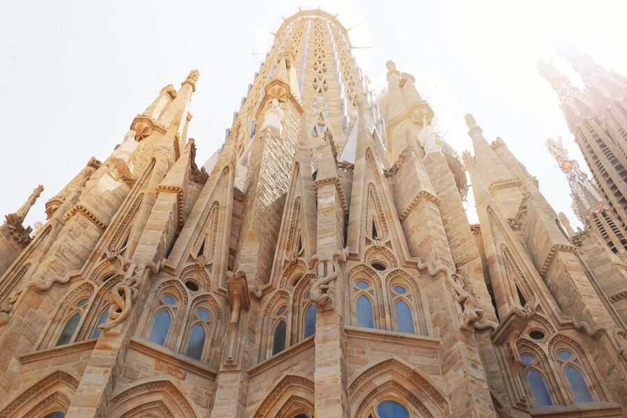 Barcelona: The Genuis of Gaudi & Modernist Architects Tour - Key highlights worth your time