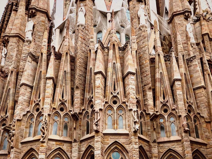 Barcelona: The Genuis of Gaudi & Modernist Architects Tour - How Modernisme shaped Barcelona’s urban identity