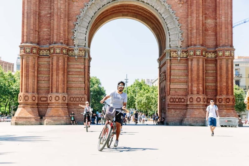 Barcelona: Wonders of Gaudi Bike Tour - Bike tour comfort: how the included gear changes the day