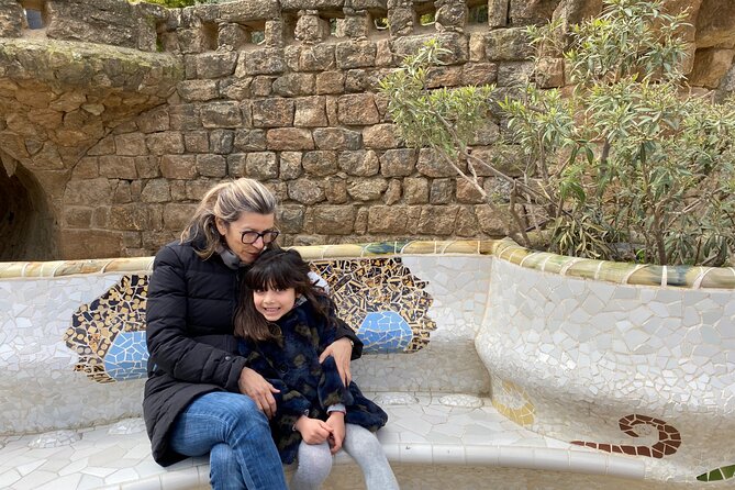 Best Gaudi Private Tour with Sagrada Familia & Park Guell in BCN - Pacing, crowds, and how to enjoy it anyway