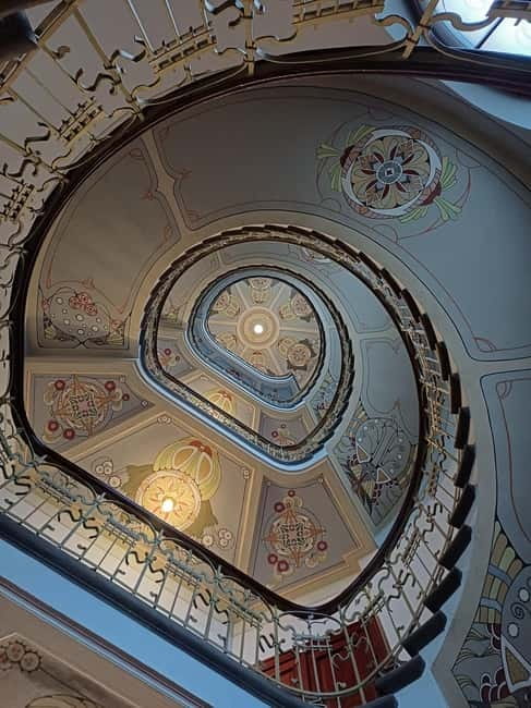 Big Riga: Old Town & Art Nouveau quarter - Vecrīga guided walk: Hanseatic squares, towers, and the “silent” feeling
