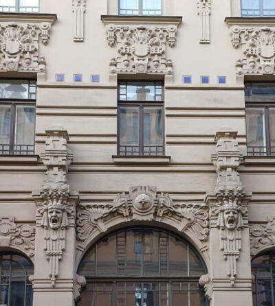 Big Riga: Old Town & Art Nouveau quarter - Freedom Monument photo stop: why this square matters