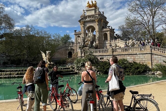 Bike Tour in Barcelona: History, Architecture and Culture - What You’ll Learn Between Pedals (and Why It Feels Different)