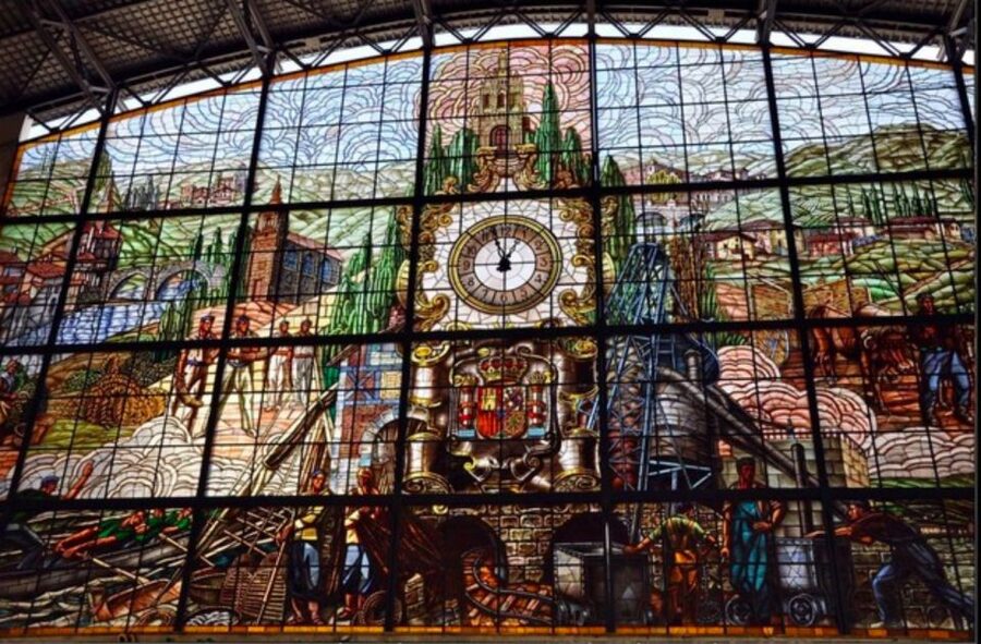 Bilbao: Historical and Architectural Walking Tour - Key points at a glance
