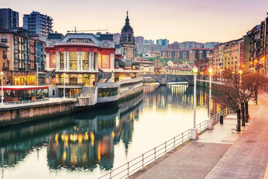 Bilbao: Historical and Architectural Walking Tour - Provincial Council of Bizkaia and the civic layer you might miss
