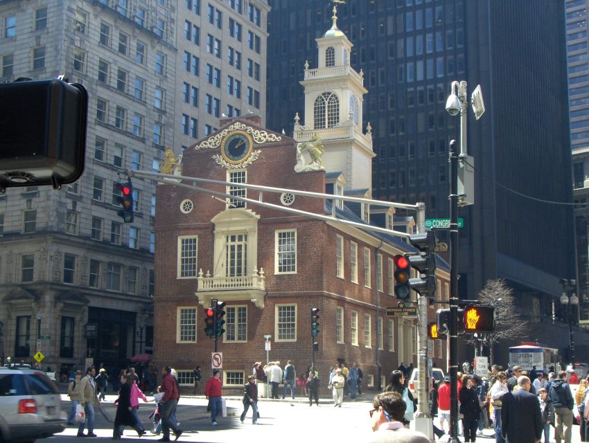 Boston: Freedom Trail History and Architecture Walking Tour - Starting at State and Congress: Easy Meeting Point, Easy Start