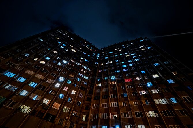 Brutal Tbilisi — Night Edition: Dark Side of Soviet Architecture - Arashenda Building: the unfinished Hotel Odishi that became shelter