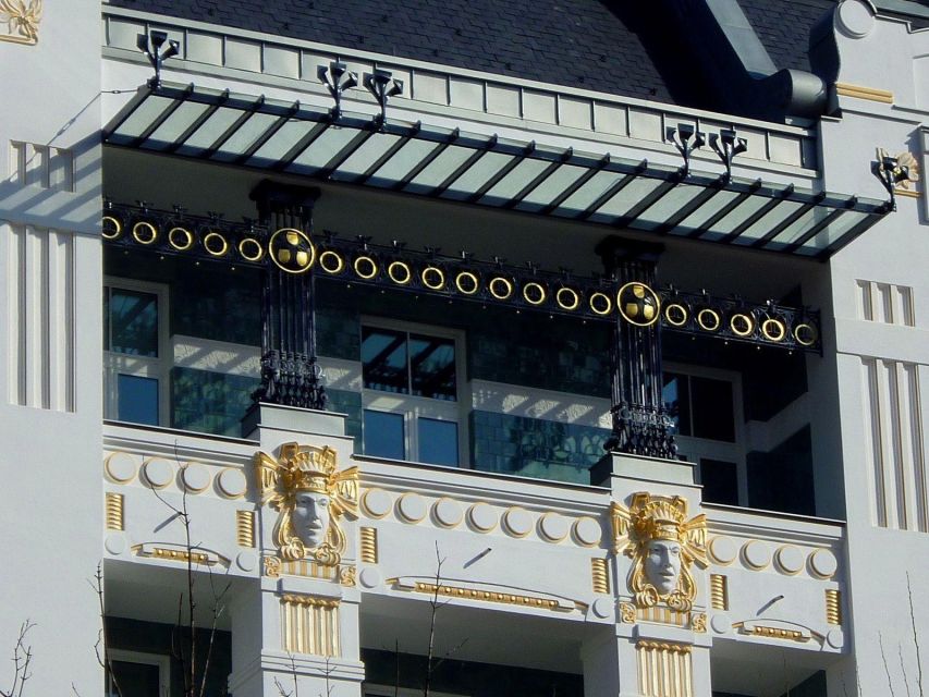 Budapest Art Nouveau Walking Tour - Kazinczy Street Orthodox Synagogue: the finale with real interior impact