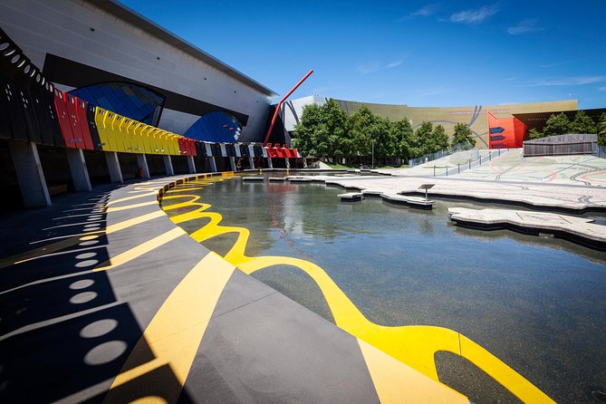 Building + Architecture Tour | 10am Daily - Why this 10am architecture walk works in real travel days