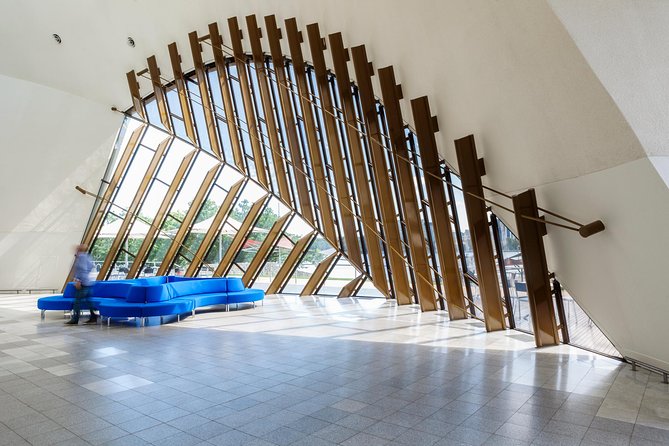 Building + Architecture Tour | 10am Daily - Comfortable shoes and timing: the small logistics that make it enjoyable