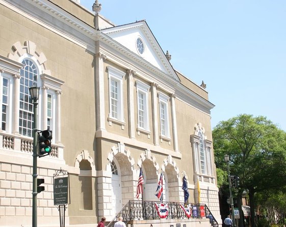 Charleston History and Architecture Walking Tour - Starting at 195 E Bay St: the quick orientation you’ll want