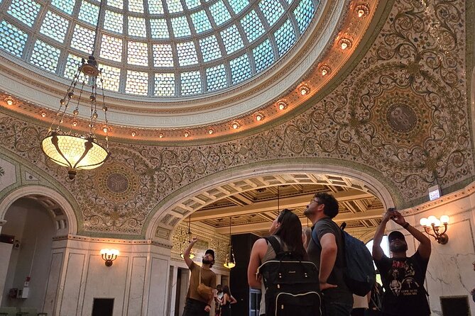Chicago Architecture and True Crime Tour - Why this architecture + true crime format feels right in Chicago