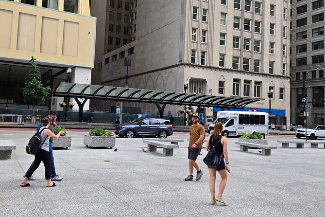 Chicago Architecture and True Crime Tour - Price and value: $35 for interiors, storytelling, and free entries