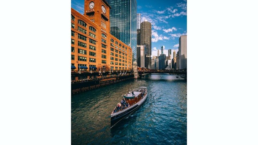 Chicago: Architecture Boat Tour with Drinks - Price and value: why $42 can make sense (and when it won’t)