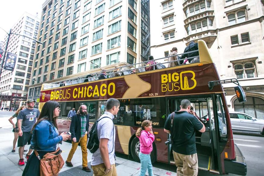 Chicago: Architecture River Tour and Hop-on Hop-off Bus Tour - Quick hits before you go