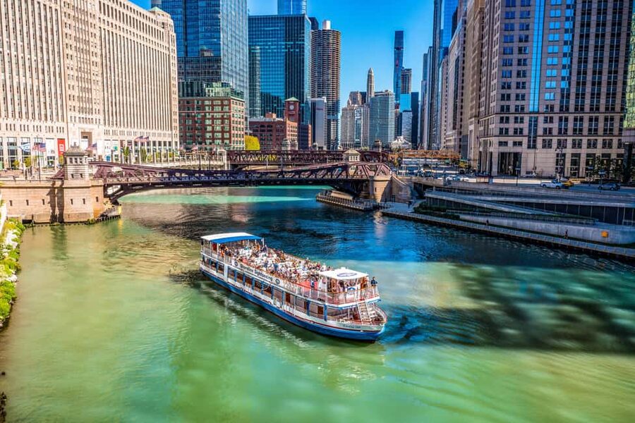 Chicago: Architecture River Tour and Hop-on Hop-off Bus Tour - Millennium Park, Grant Park, and the Art Institute: build your own walking loops