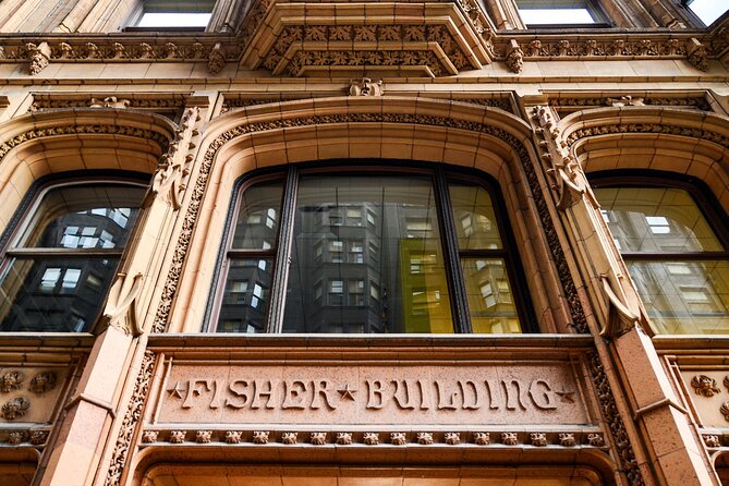 Chicago City Tour: Elevated Architecture Tour with Train Ticket Included - Outdoors, weather, and standing: how to pack for the real Chicago day