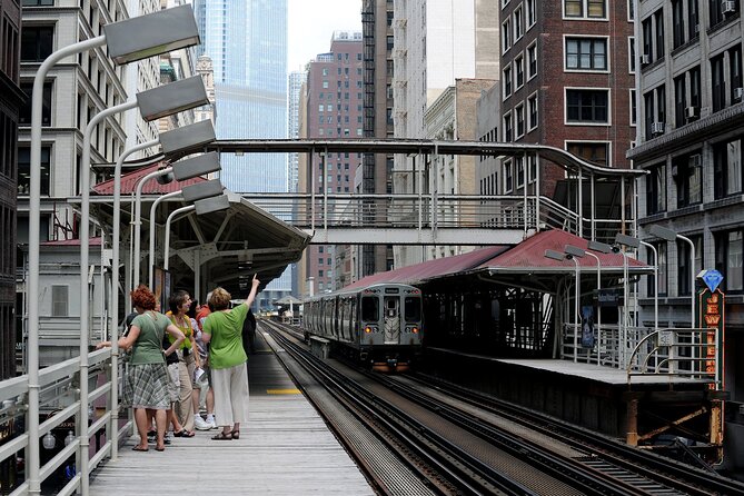 Chicago City Tour: Elevated Architecture Tour with Train Ticket Included - Who this tour is best for
