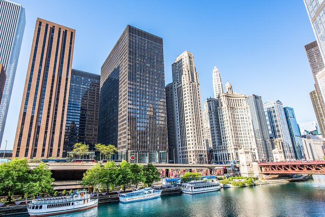 Chicago City Tour: Elevated Architecture Tour with Train Ticket Included - Meeting at 111 E Wacker Dr and getting your Ventra card