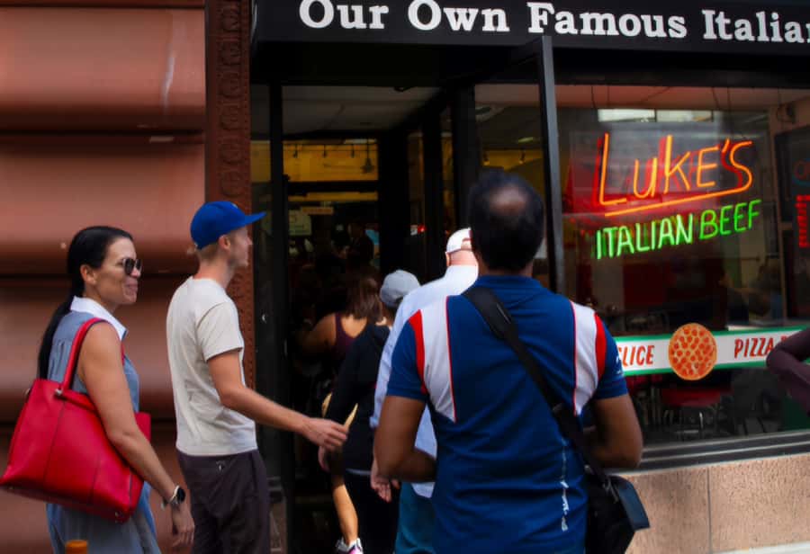 Chicago: Food, History and Architecture Tour - Popcorn tasting and small local touches