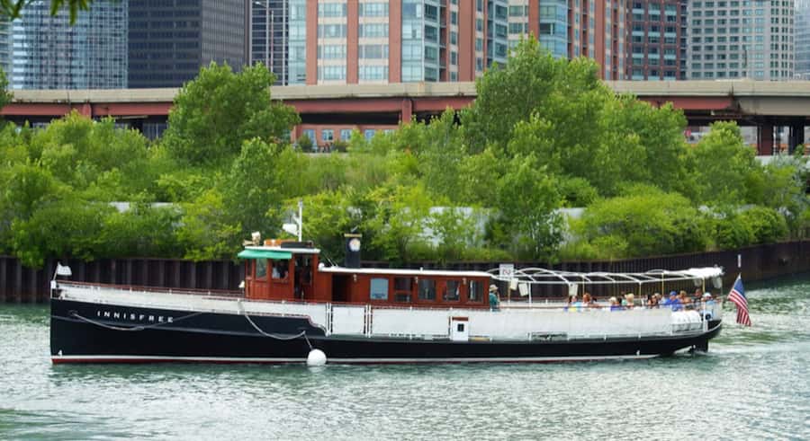 Chicago: Historic Architecture Chicago River Small Boat Tour - Accessibility and service dogs: built in, not added later