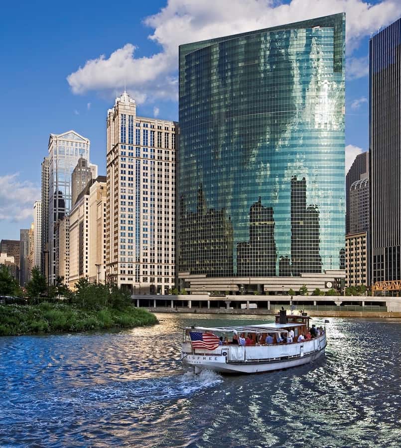 Chicago: Historic Architecture Chicago River Small Boat Tour - What You’ll See: 50+ Buildings From Art Deco to Modern Glass