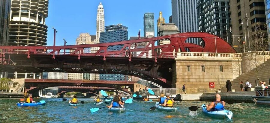 Chicago: History and Architecture Guided Kayak Tour - Key things that make this kayak tour worth your time