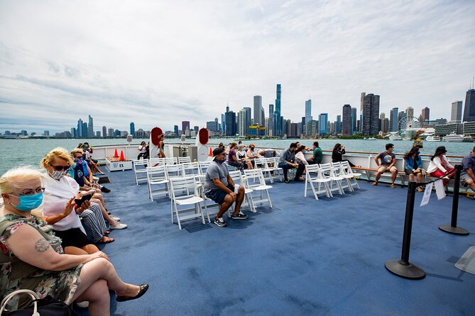 Chicago Lake and River Architecture Tour - Boarding at 400 N Michigan Ave: how to score the best spot