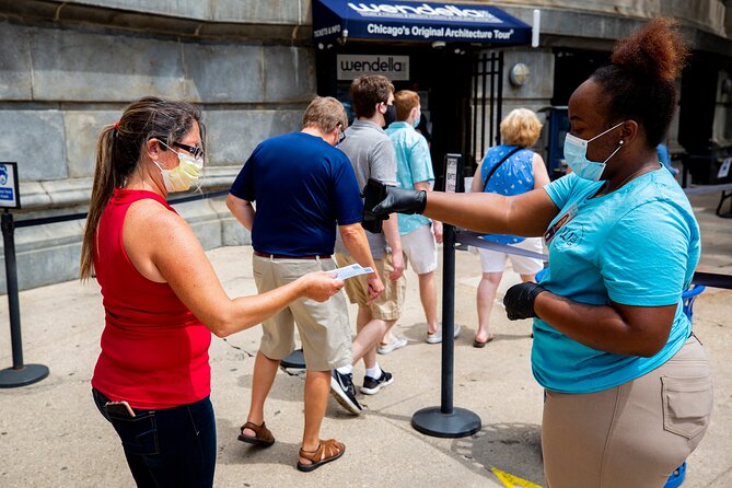 Chicago River 45-Minute Architecture Tour from Magnificent Mile - Price and value: is $28 for 45 minutes a good deal?
