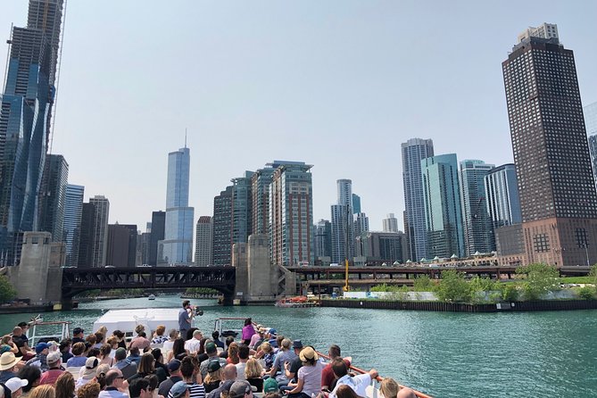 Chicago River 90-Minute Architecture Boat Tour - Weather-proof comfort: open air, air conditioning, restroom, and bar