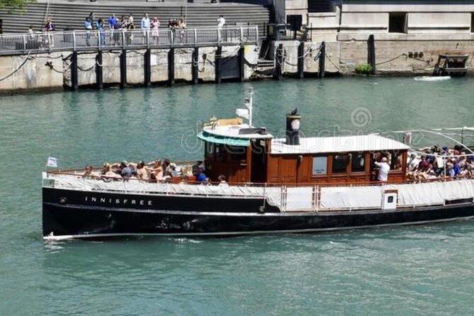 Chicago River Architecture Tour Aboard a Historic Yacht - Stop 3: Chicago Riverwalk and People-Watching Time