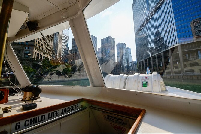 Chicago River Architecture Tour Aboard a Historic Yacht - Stop 4: Magnificent Mile Views and the Bridge Ahead