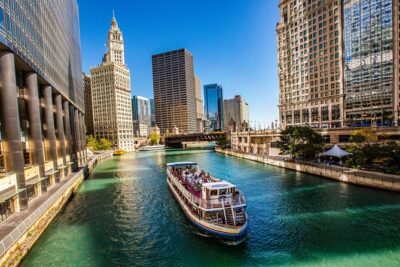 Chicago River Architecture Tour and Big Bus Hop-on Hop-off Tour - Two-hour river time that turns buildings into a story
